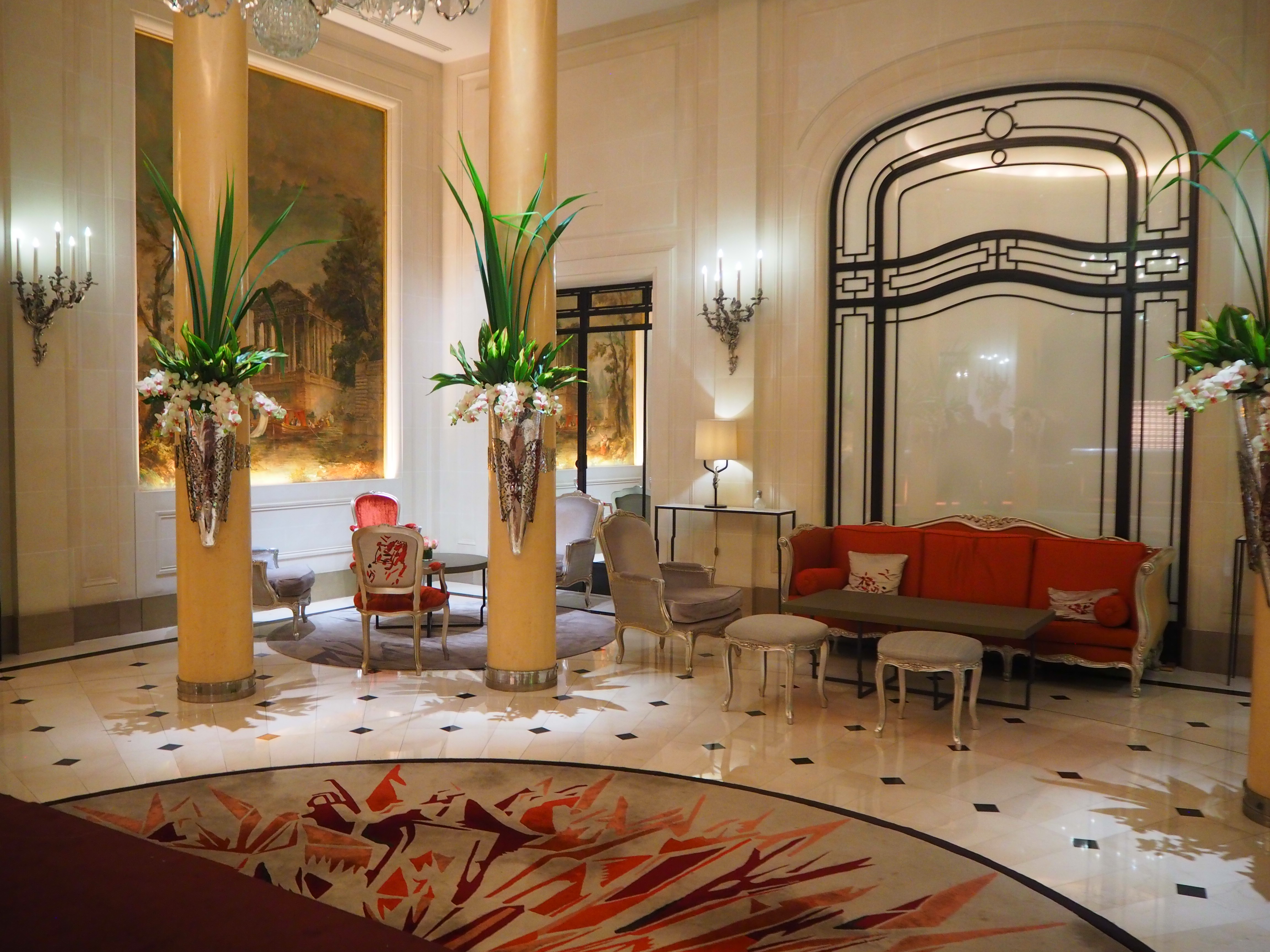 Hotel Plaza Athenee, Paris